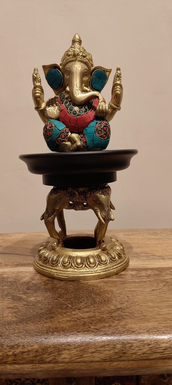 oplus_288 Elegant Lord Ganesha Brass Idol