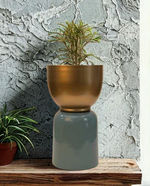Aura Two-Tone Planter Aura Two-Tone Planter