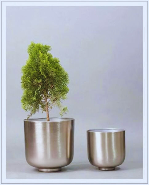 Silver Orbit Metal Planter Set - White Silver Orbit Metal Planter Set